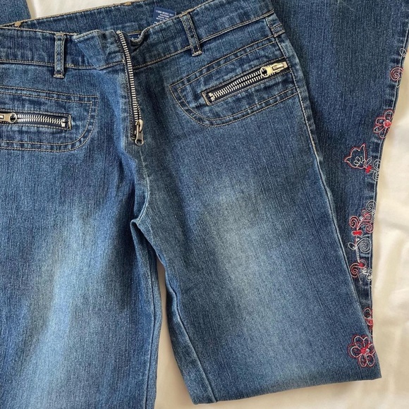 vintage ponytail embroidered flare jeans - Picture 3 of 7